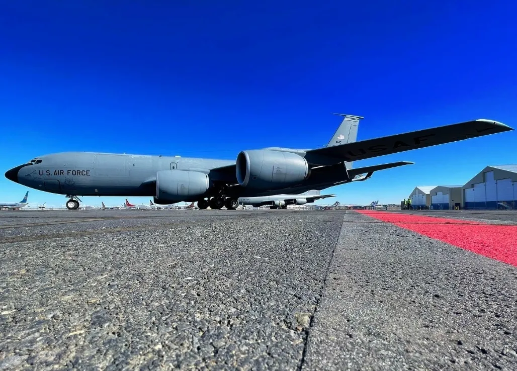KC-135
